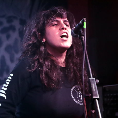 Restless (BR, AUS) 